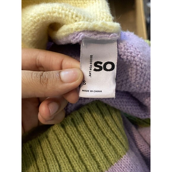 SO Short Sleeve Sweater Button Front Yellow Purple Blue Pink Green Size Small - Picture 7 of 9